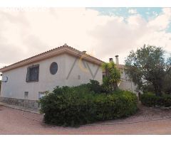 Villa en Petrer.