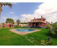 Fantástica Villa en Novelda.