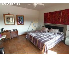 Fantástica Villa en Novelda.
