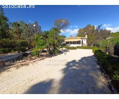 Estupendo Chalet en Monóvar