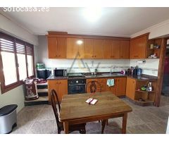 Chalet de dos alturas en Monóvar
