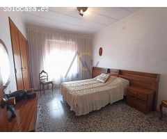 Chalet de dos alturas en Monóvar