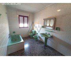Chalet de dos alturas en Monóvar