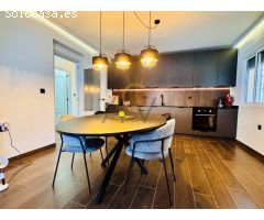 Fantástico Chalet con opcion de casa de invitados y Piscina