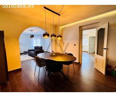 Fantástico Chalet con opcion de casa de invitados y Piscina
