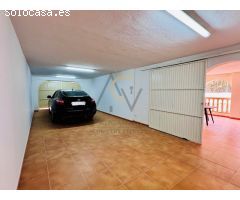 Fantástico Chalet con opcion de casa de invitados y Piscina