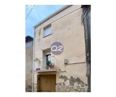 CASA EN CASTELLÓ DE FARFANYA