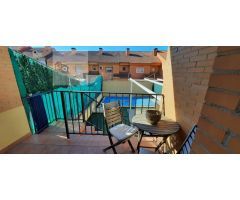 Chalet adosado con piscina en Illescas