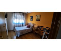 Chalet adosado con piscina en Illescas