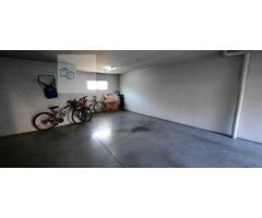 Chalet adosado con piscina en Illescas