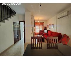 FABULOSO ADOSADO DE 4 DORMITORIOS CON PATIO, TERRAZA, SOLARIUM Y GARAJE
