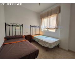 FABULOSO ADOSADO DE 4 DORMITORIOS CON PATIO, TERRAZA, SOLARIUM Y GARAJE