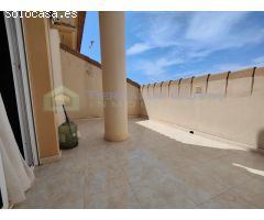 FABULOSO ADOSADO DE 4 DORMITORIOS CON PATIO, TERRAZA, SOLARIUM Y GARAJE