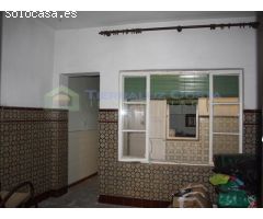 CASA PLANTA BAJA CON ACCESO POR DOS CALLES EN CENTRO DE LEPE