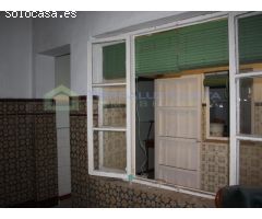 CASA PLANTA BAJA CON ACCESO POR DOS CALLES EN CENTRO DE LEPE