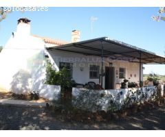 MAGNÍFICA FINCA RUSTICA CON PISCINA Y BONITA CASA DE CAMPO EN TÉRMINO DE