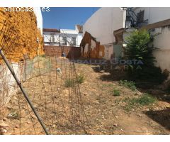 MAGNÍFICO SOLAR DE 267 M2. A DOS CALLES . CERCA EL CENTRO.