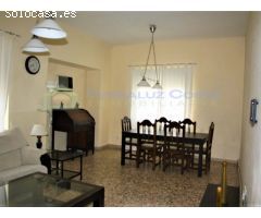 AMPLIO PISO EN VENTA DE TRES HABITACIONES EN EL CENTRO DE LEPE. 1ª PLANTA