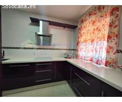 EXCELENTE PISO AMUEBLADO Y REFORMADO EN LEPE. 3 DORMITORIOS Y 2 BAÑOS