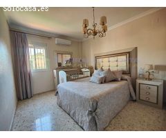 EXCELENTE PISO AMUEBLADO Y REFORMADO EN LEPE. 3 DORMITORIOS Y 2 BAÑOS