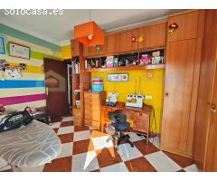 MAGNÍFICO PISO DE 3 DORMITORIOS , 2 BAÑOS, PATIO Y AZOTEA EN LEPE