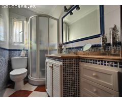 MAGNÍFICO PISO DE 3 DORMITORIOS , 2 BAÑOS, PATIO Y AZOTEA EN LEPE