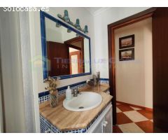 MAGNÍFICO PISO DE 3 DORMITORIOS , 2 BAÑOS, PATIO Y AZOTEA EN LEPE