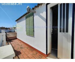 MAGNÍFICO PISO DE 3 DORMITORIOS , 2 BAÑOS, PATIO Y AZOTEA EN LEPE