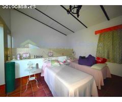 CASA DE PLANTA BAJA INDEPENDIENTE EN BARRIO D. RAMIRO. 5 HABITACIONES, PATIO,