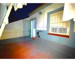 CASA DE PLANTA BAJA INDEPENDIENTE EN BARRIO D. RAMIRO. 5 HABITACIONES, PATIO,