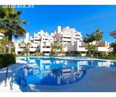 Apartamento en Alquiler en Bahía de la Playa, Estepona - Planta Baja con Piscina