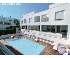 Rodeo Alto, Unifamiliar adosada 4 dormitorios en alquiler, Nueva Andalucia