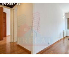 Piso en Venta en Cornellà de Llobregat, La Gavarra