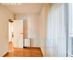 Piso en Venta en Cornellà de Llobregat, La Gavarra