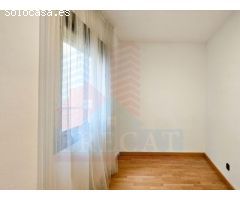 Piso en Venta en Cornellà de Llobregat, La Gavarra