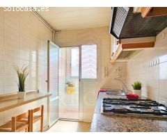 Piso en Venta en Cornellà de Llobregat, La Gavarra