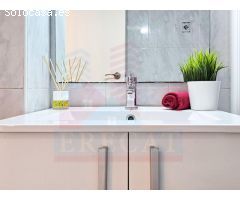 Piso en Venta en Cornellà de Llobregat, La Gavarra