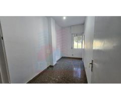 Piso de BANCO en venta en Sant-Montjuïc