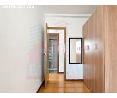 Casa para reformar en venta en La Gavarra