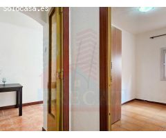 Casa para reformar en venta en La Gavarra