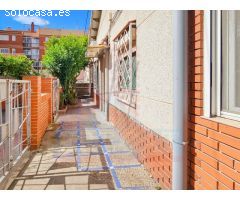 Casa para reformar en venta en La Gavarra