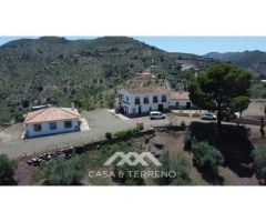 Se vende: Fincas, Comares, Málaga