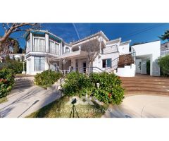 Se vende: Villa con tres unidades residenciales, Caleta de Vélez, Málaga,
