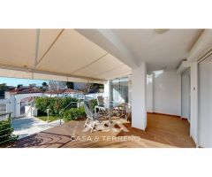 Se vende: Villa con tres unidades residenciales, Caleta de Vélez, Málaga,