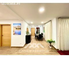 Se vende: Villa con tres unidades residenciales, Caleta de Vélez, Málaga,