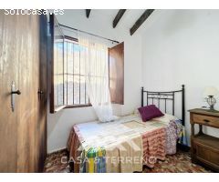 Encantadora Finca en Sedella, Bajo las Faldas de La Maroma