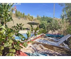 Encantadora Finca en Sedella, Bajo las Faldas de La Maroma