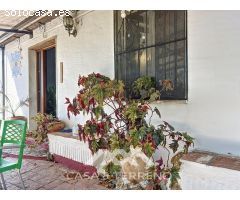 Encantadora Finca en Sedella, Bajo las Faldas de La Maroma