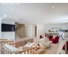 Se vende: Espectacular pareado con vistas al mar en Almuñécar