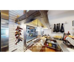 En venta: All In One: Penthouse, Hostel y Restaurant frente al mar